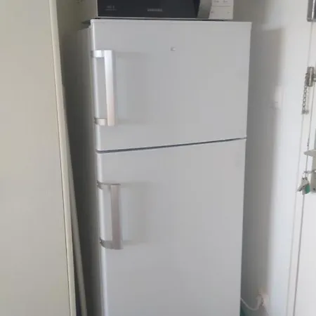 T2 La Faviere, A 150 M De La Mer, Garage, Piscine *