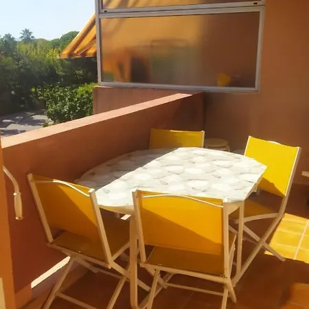 T2 La Faviere, A 150 M De La Mer, Garage, Piscine Apartman