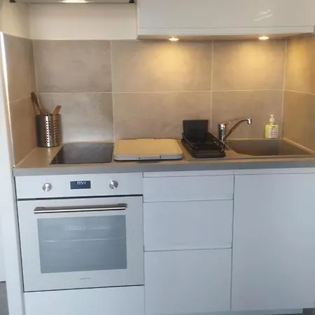 T2 La Faviere, A 150 M De La Mer, Garage, Piscine * Bormes-les-Mimosas